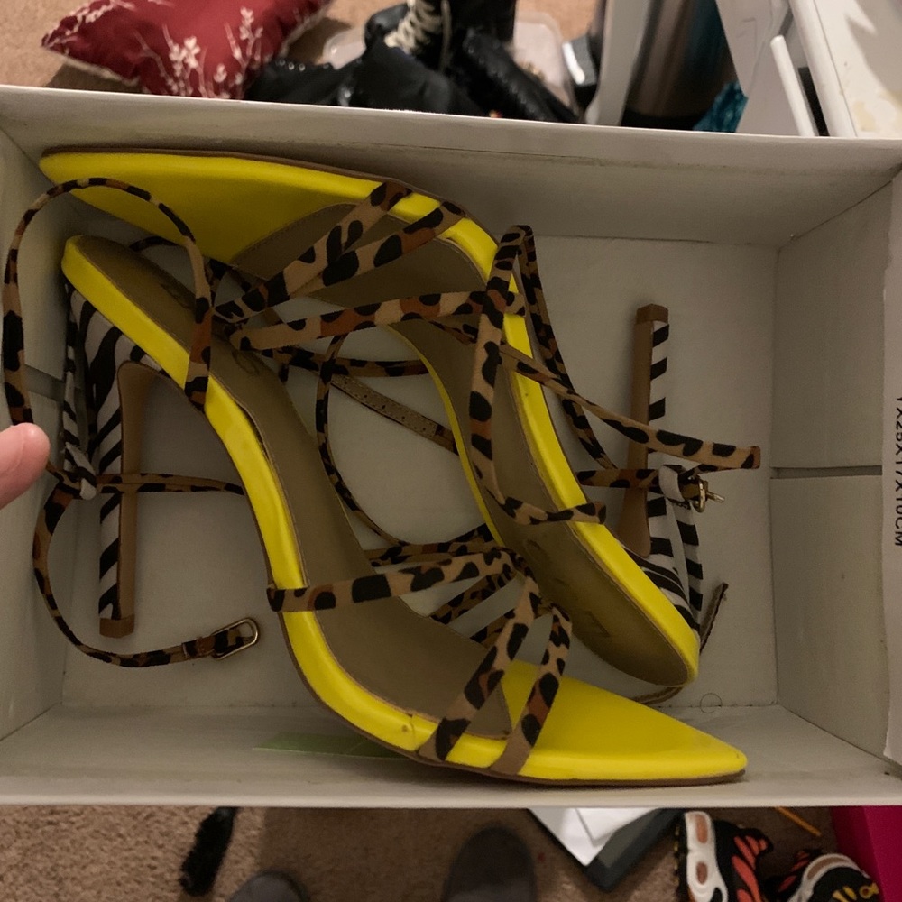 Ego strap shoe - Picture 2 of 2